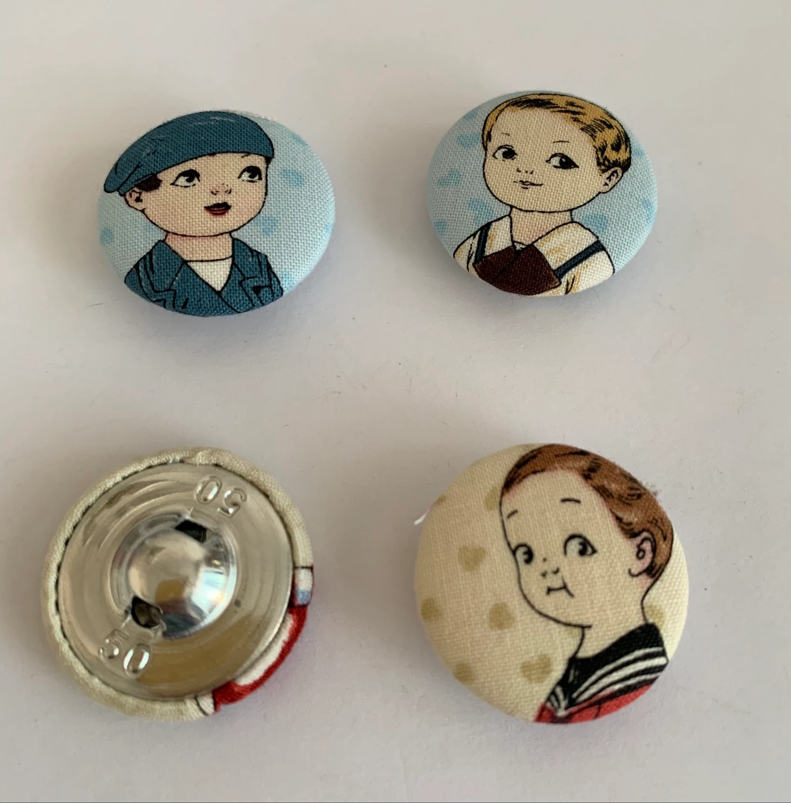 Fabric covered buttons – photo 2